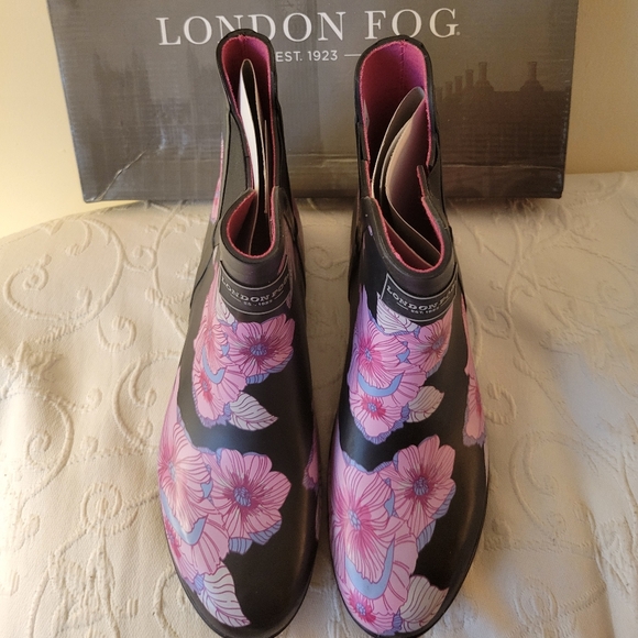 London Fog Women's Black and Pink Floral Boots. NIB - Picture 2 of 5